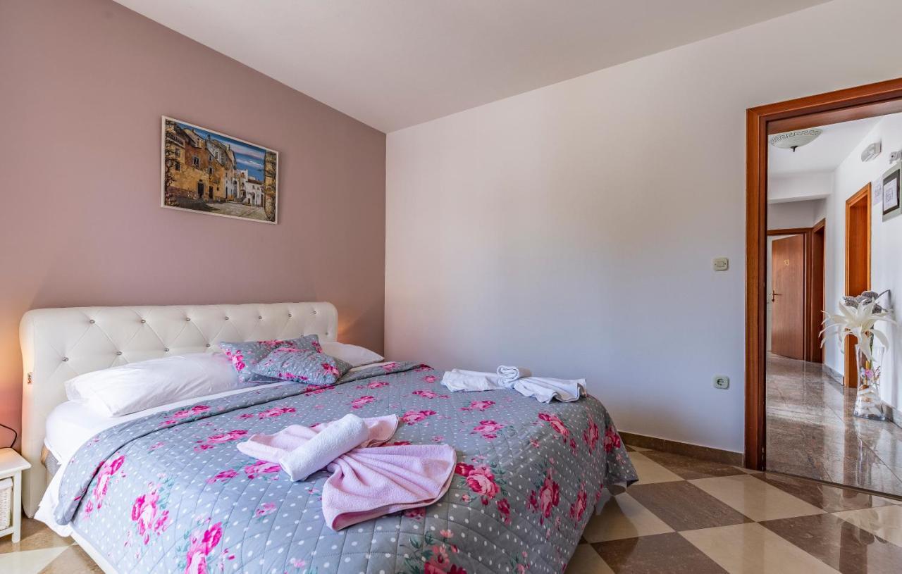 Villa San Rocco Bed & Breakfast Медулин Экстерьер фото